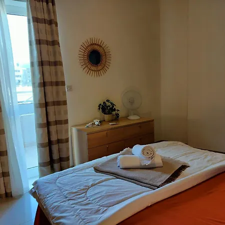 Apartament Stunning Seafront With Marina And Valletta Views In Malta *