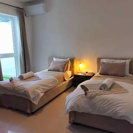Stunning Seafront With Marina And Valletta Views In Malta Gzira