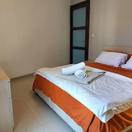 Stunning Seafront With Marina And Valletta Views In Malta