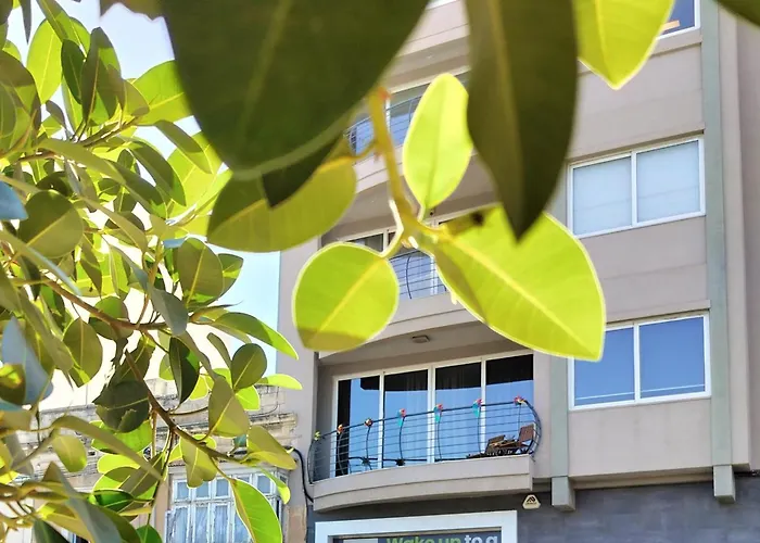 Stunning Seafront With Marina And Valletta Views In Malta Apartment