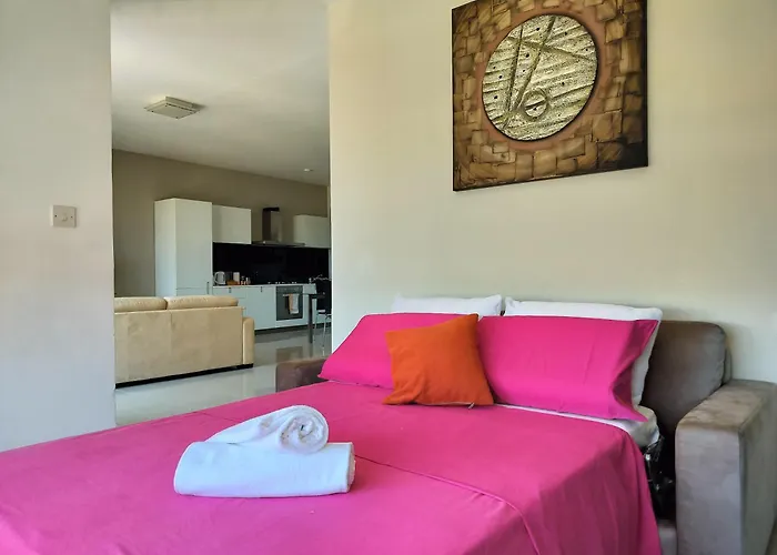 Apartment Stunning Seafront With Marina And Valletta Views In Malta Gzira