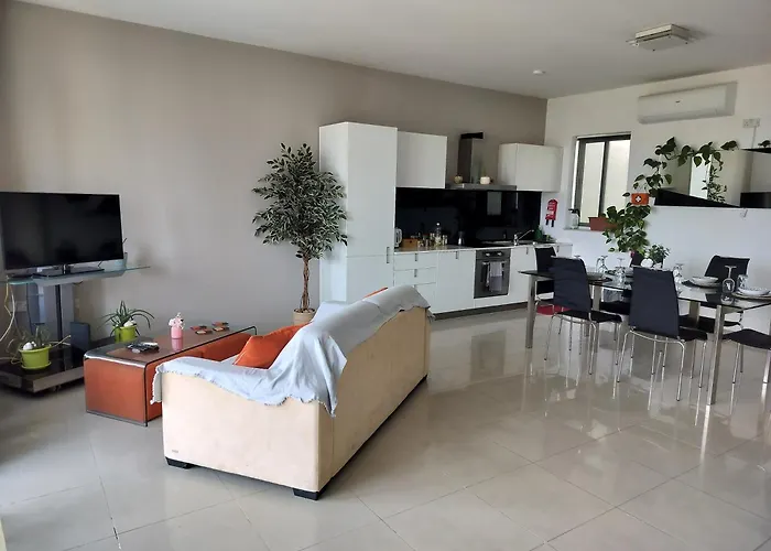 Stunning Seafront With Marina And Valletta Views In Malta Apartment *